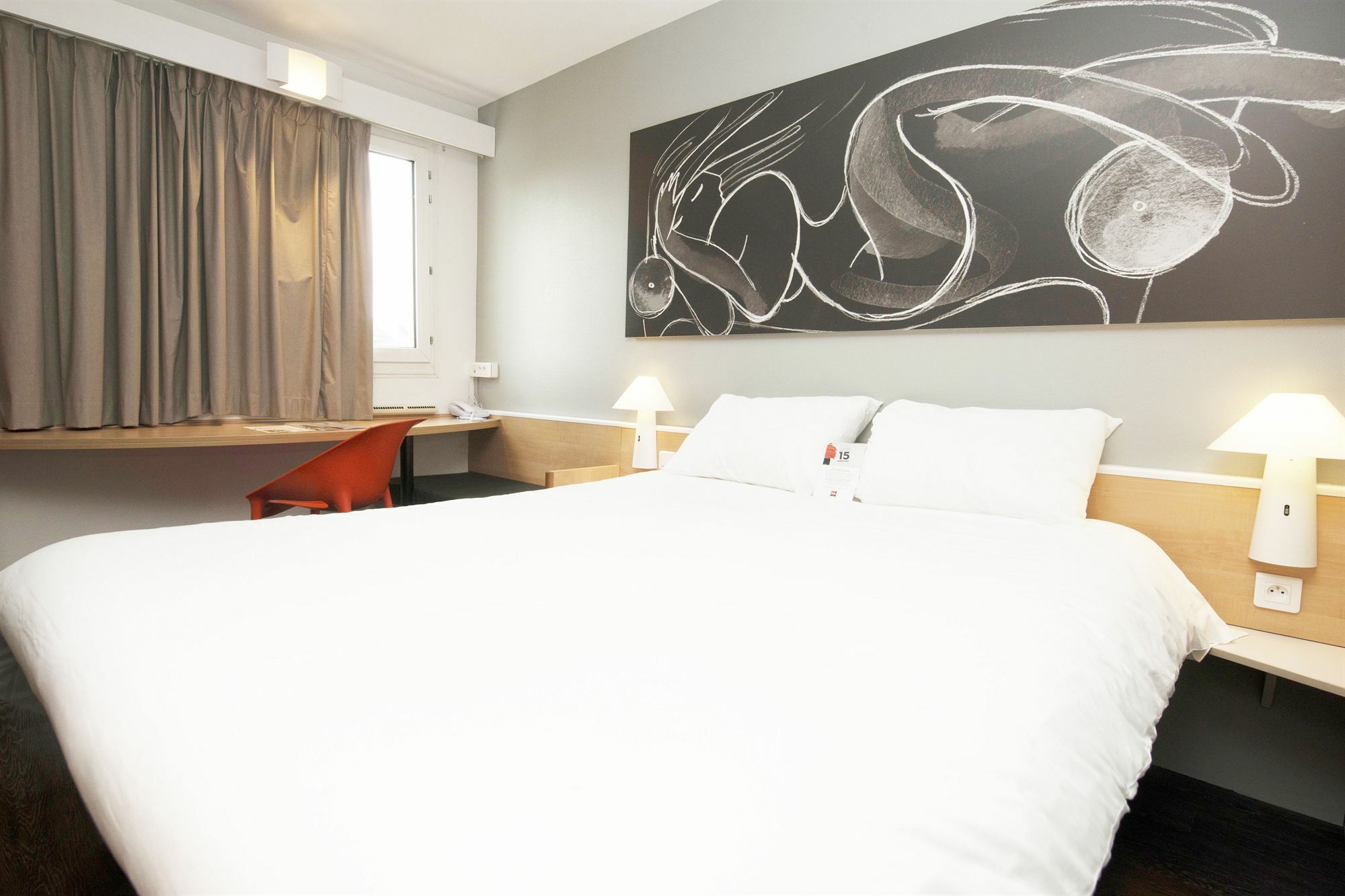 Ibis Reims Tinqueux Hotel Bagian luar foto