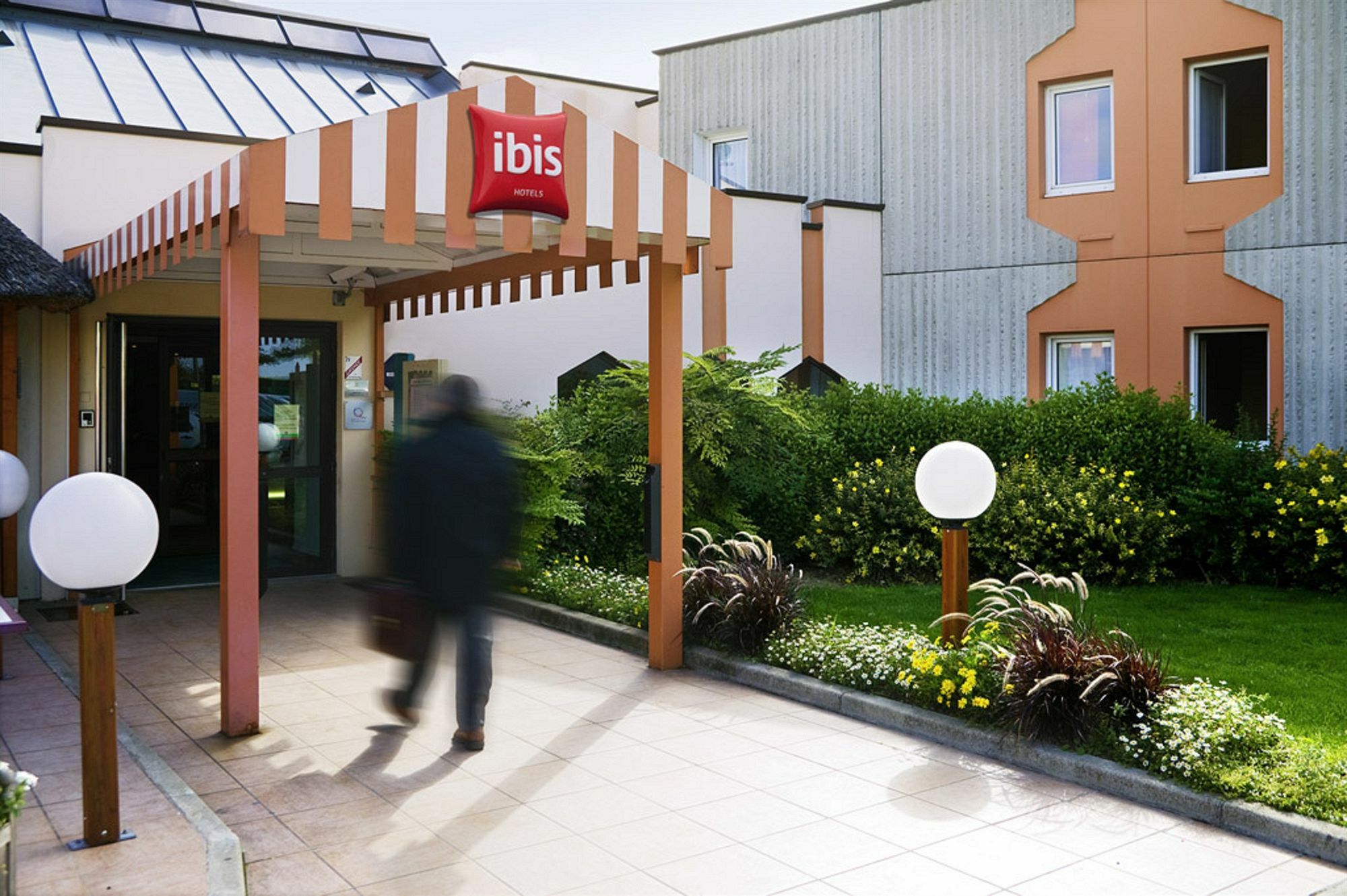 Ibis Reims Tinqueux Hotel Bagian luar foto